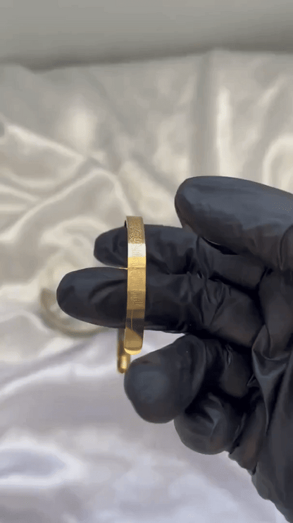 Islamic Ayat Al-Kursi Engraved Calligraphy Bangle Bracelet