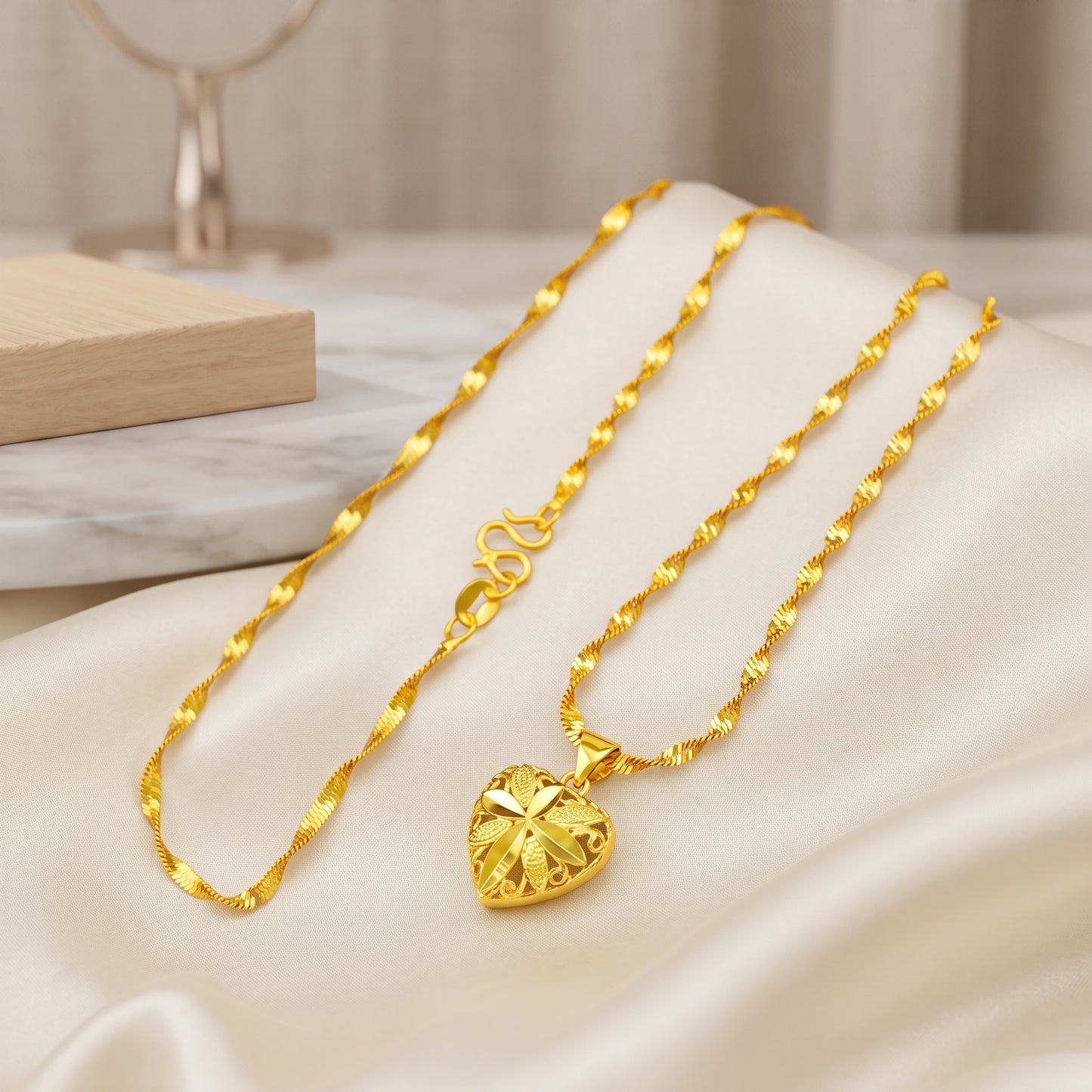Heart-Shaped Gold Pendant Necklace – Perfect Gift for Her